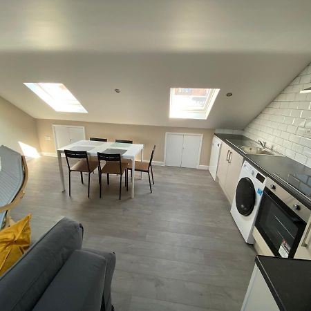 Stunning 1 Bedroom Flat In Wood Green Londra Dış mekan fotoğraf