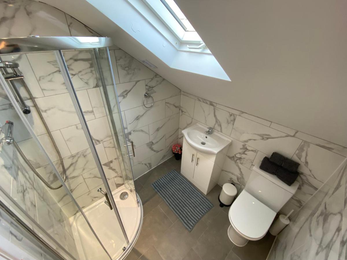 Stunning 1 Bedroom Flat In Wood Green Londra Dış mekan fotoğraf